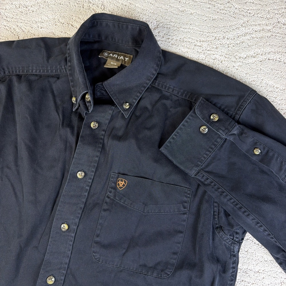 Men's Ariat Size Medium Black Button Down Long Sleeve Shirt Western